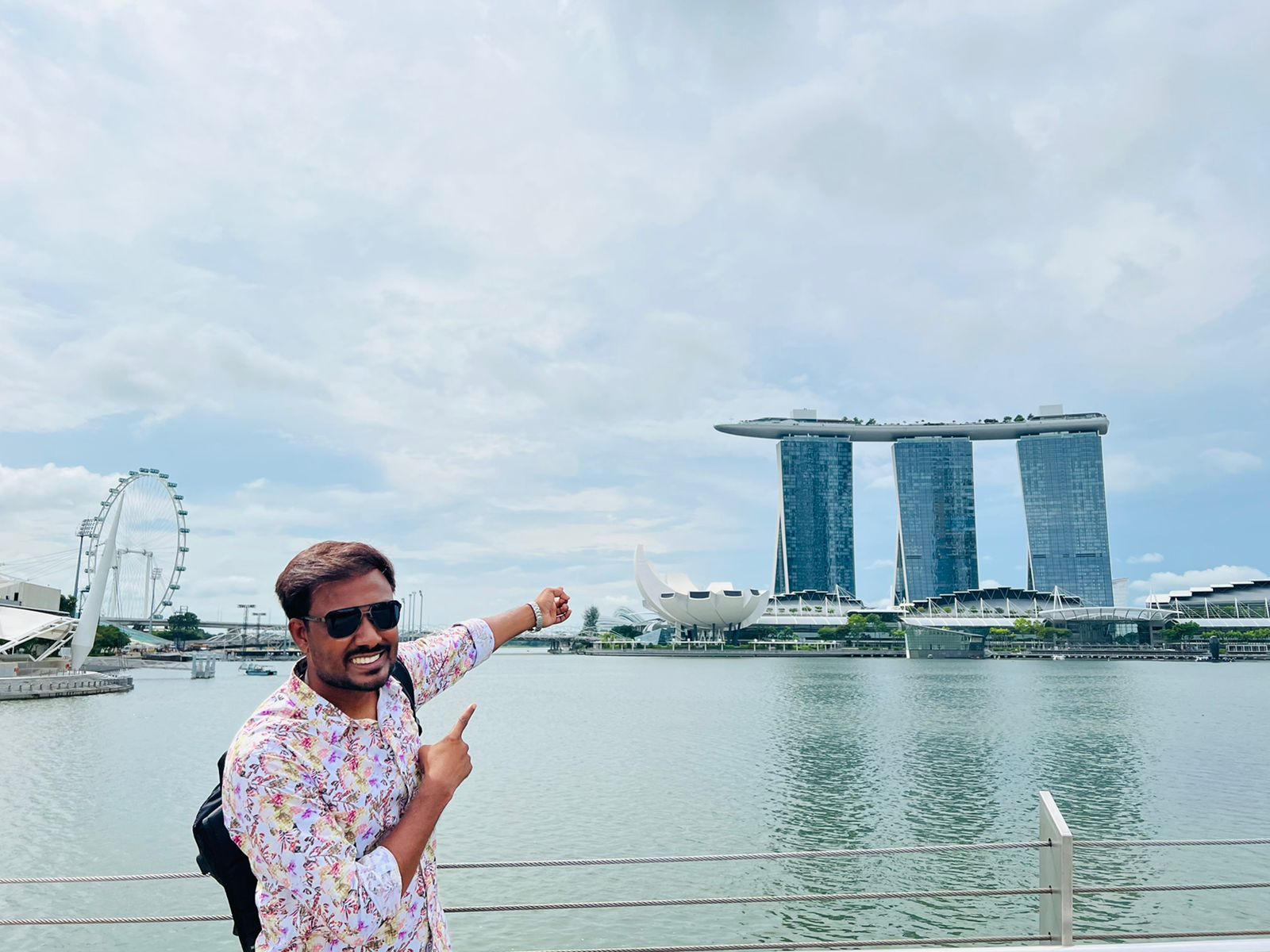 ব্যস্তময় সিঙ্গাপুর, মাটির নিচেও যেন আরেক মায়াবী সিঙ্গাপুর!