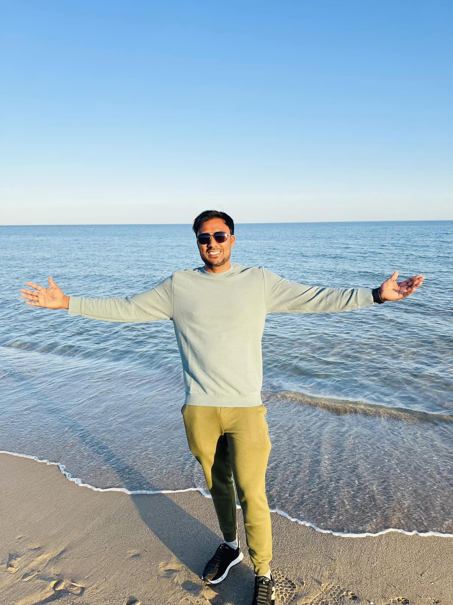 স্পেনের ডিজিটাল নোমাড ভিসা, আর মায়াবী এই পৃথিবীর সৌন্দর্য নিজ চোখে ঘুরে ঘুরে দেখা!